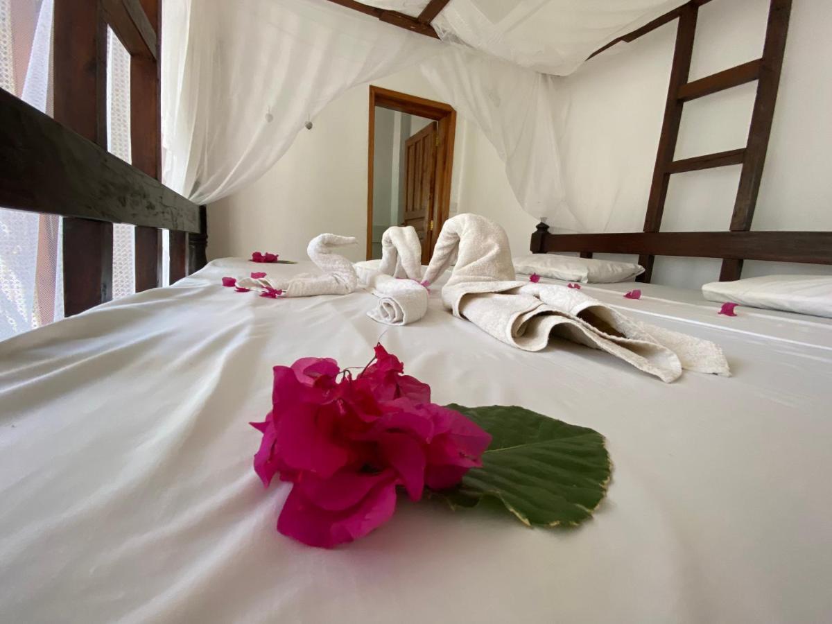 Hotel Silver Rock 3*